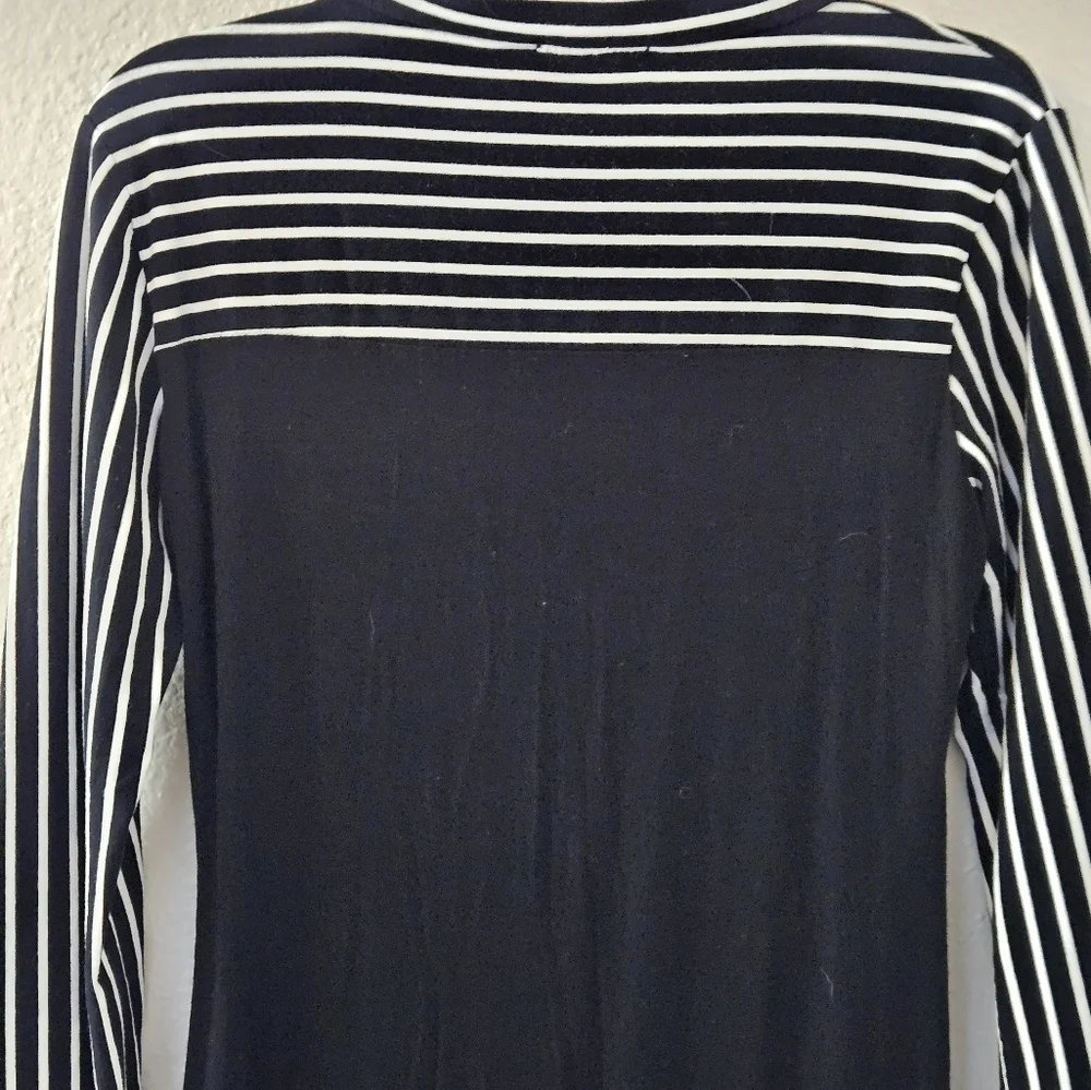 Women's Longsleeve Pullover Black & White Top by Zeagoo. Size M, 100% polyester. - Picture 7 of 10